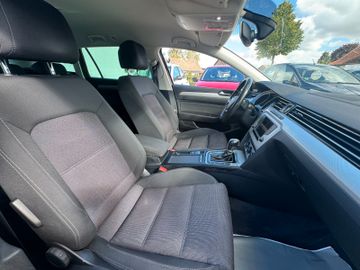 Volkswagen Passat Variant - 9