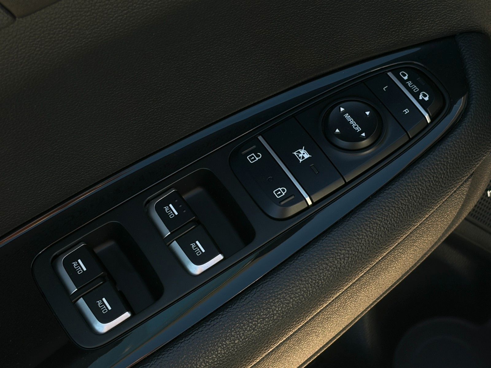 Fahrzeugabbildung Kia Optima SW 1,6 T-GDI DCT GT Pano H&K ACC SHZ LHZ