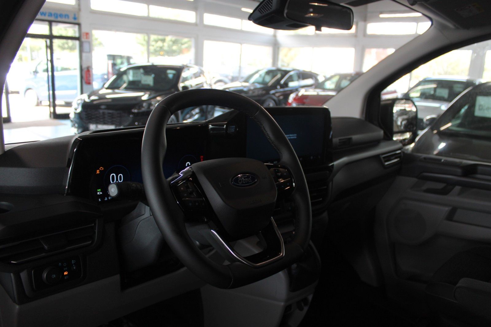 Fahrzeugabbildung Ford Tourneo Custom L1 TREND 8-Sitze LED NAVI CAM uvm