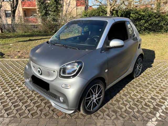 Smart ForTwo Cabrio BRABUS Xclusiv, 80KW , Leder, temp