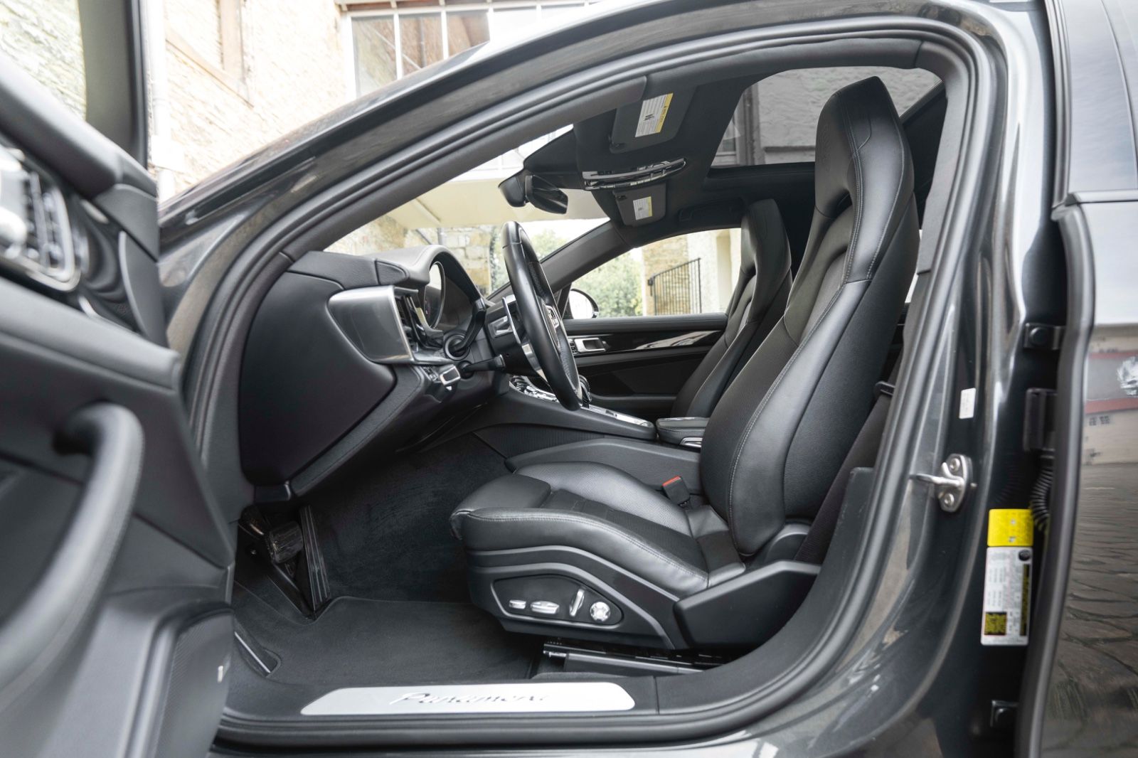 Fahrzeugabbildung Porsche Panamera 4 BOSE CARPLAY LED KAM TOTW PDK