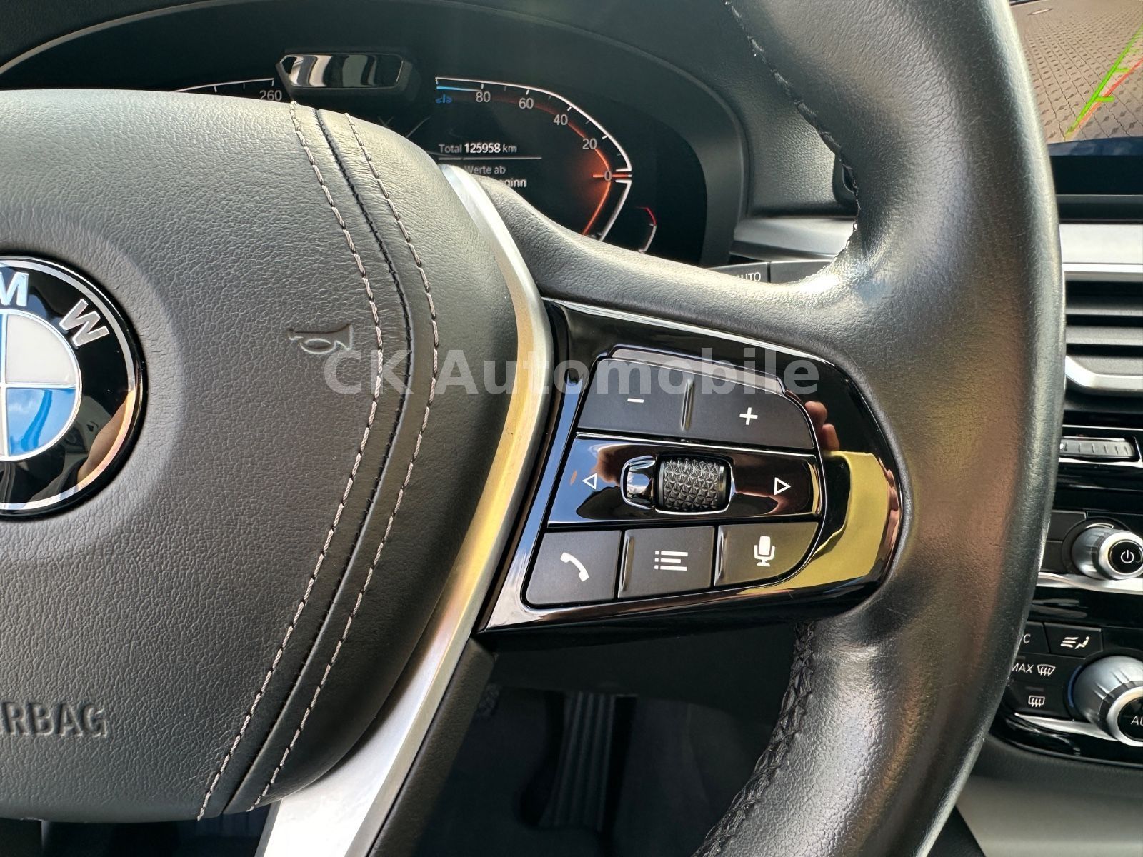 Fahrzeugabbildung BMW 520d Touring/Navi/Laser/Head-Up/Leder/360°/AHK