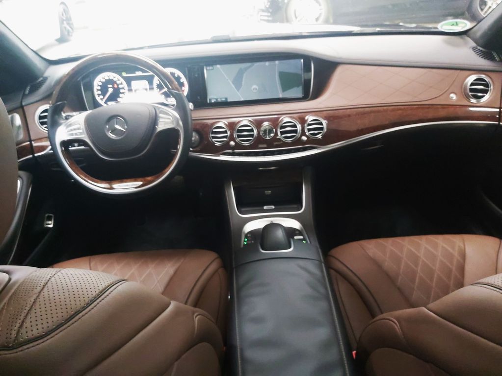 Mercedes-Benz S 500 4M AMG 20'' Exklusiv MEMORY TV DISTR 360°