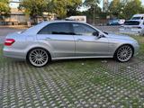 Mercedes-Benz E 350 CDI 4MATIC BlueEFFICIENCY AVANTG. AVAN... - Mercedes-Benz E 350 aus 2009: 4matic