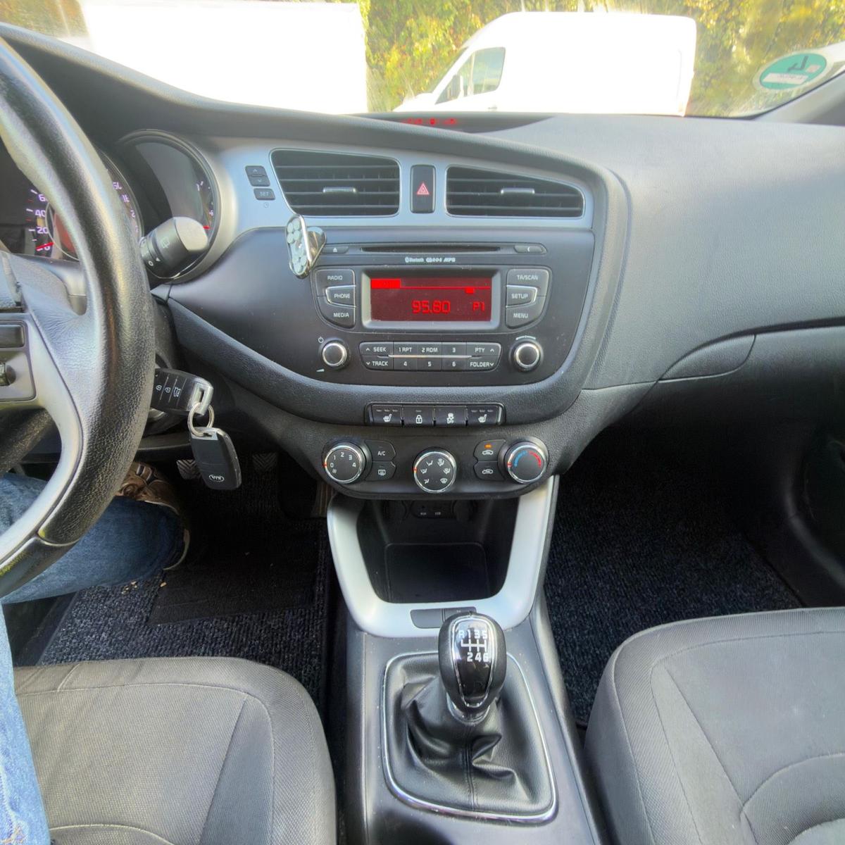 Kia cee'd 2014 — photo 5