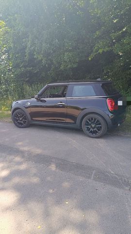 MINI Mini One Benziner 1.5, Top Zustand, schwar...