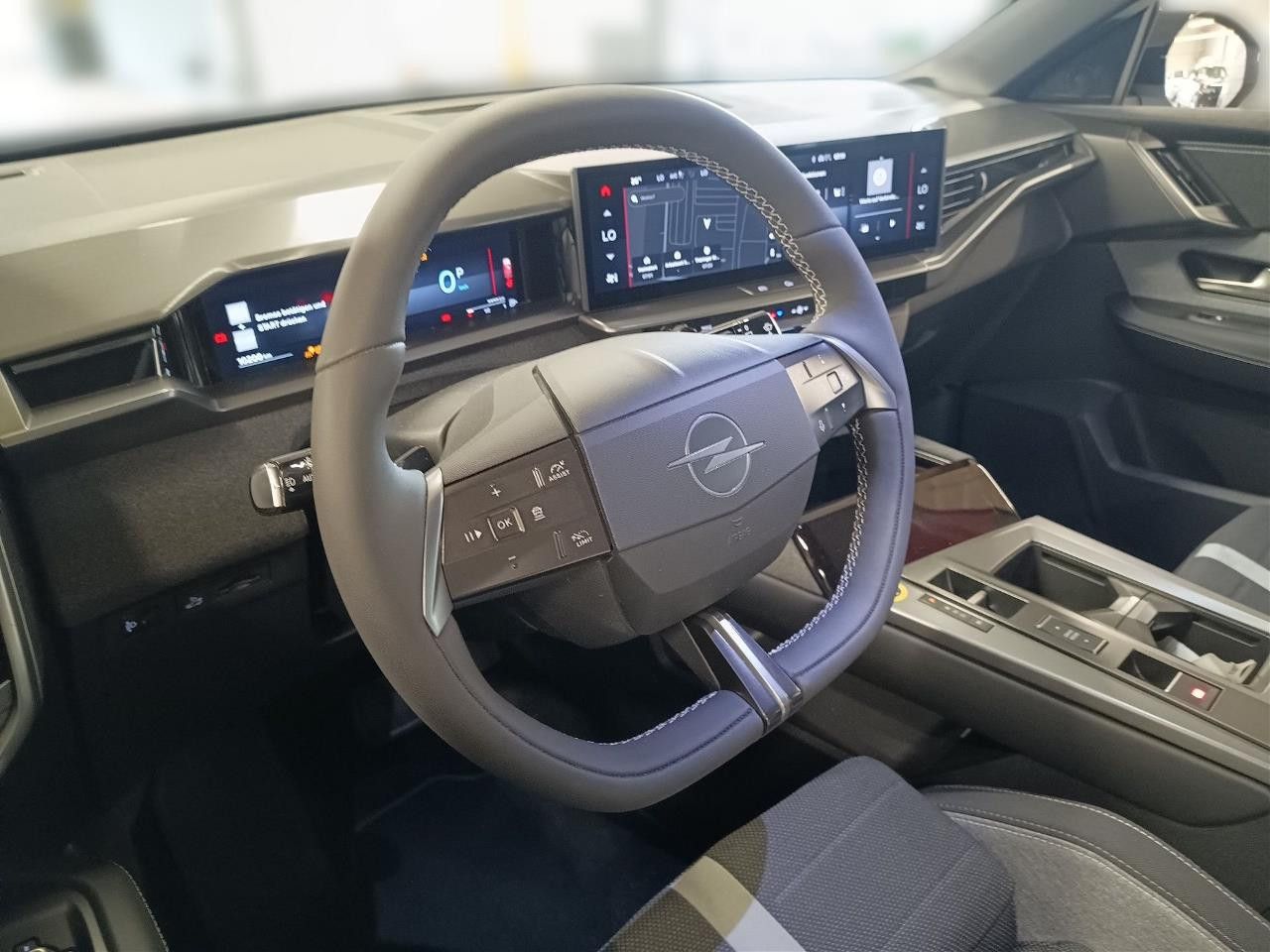 Fahrzeugabbildung Opel Grandland MildHybrid 107KW AT