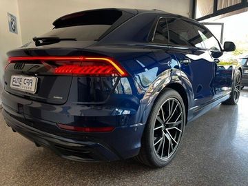 Audi Q8 - 5