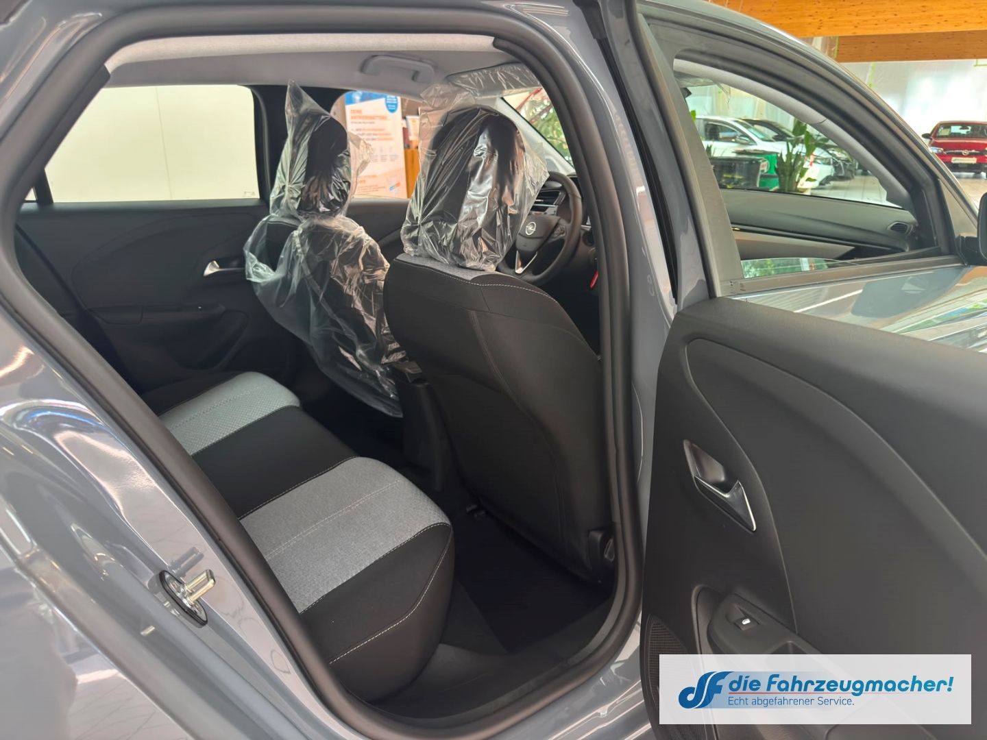 Fahrzeugabbildung Opel Corsa-e F e Edition Digitales Cockpit LED Apple