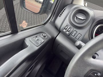 Renault Trafic - 12