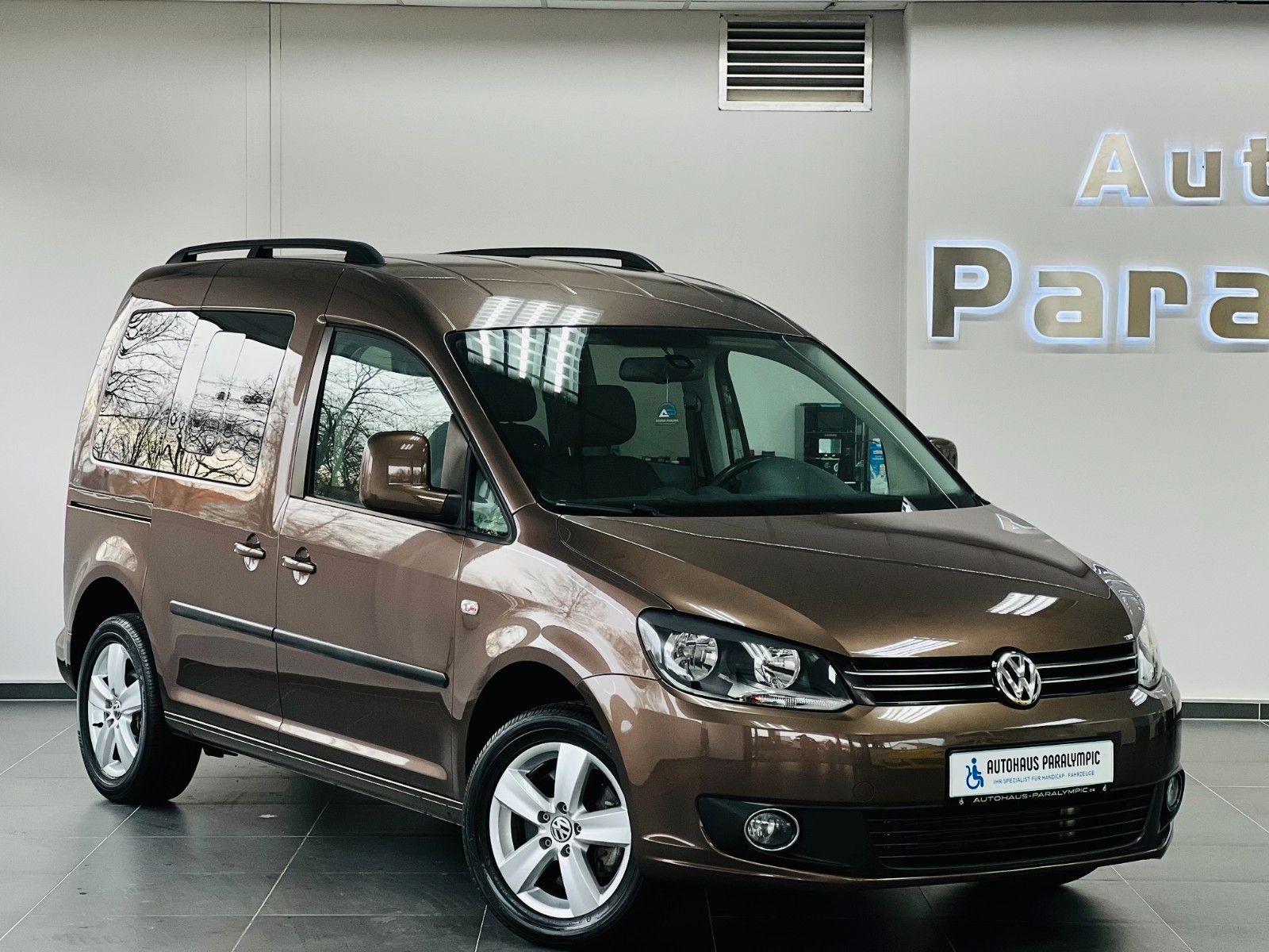 Caddy 2.0 TDI DSG Behindertengerecht-Rampe