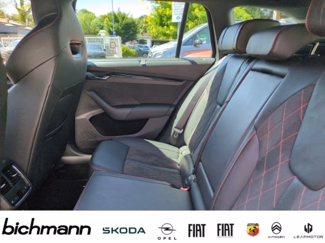 Skoda Octavia RS Plus StHz 19'' Canton AHK Massage