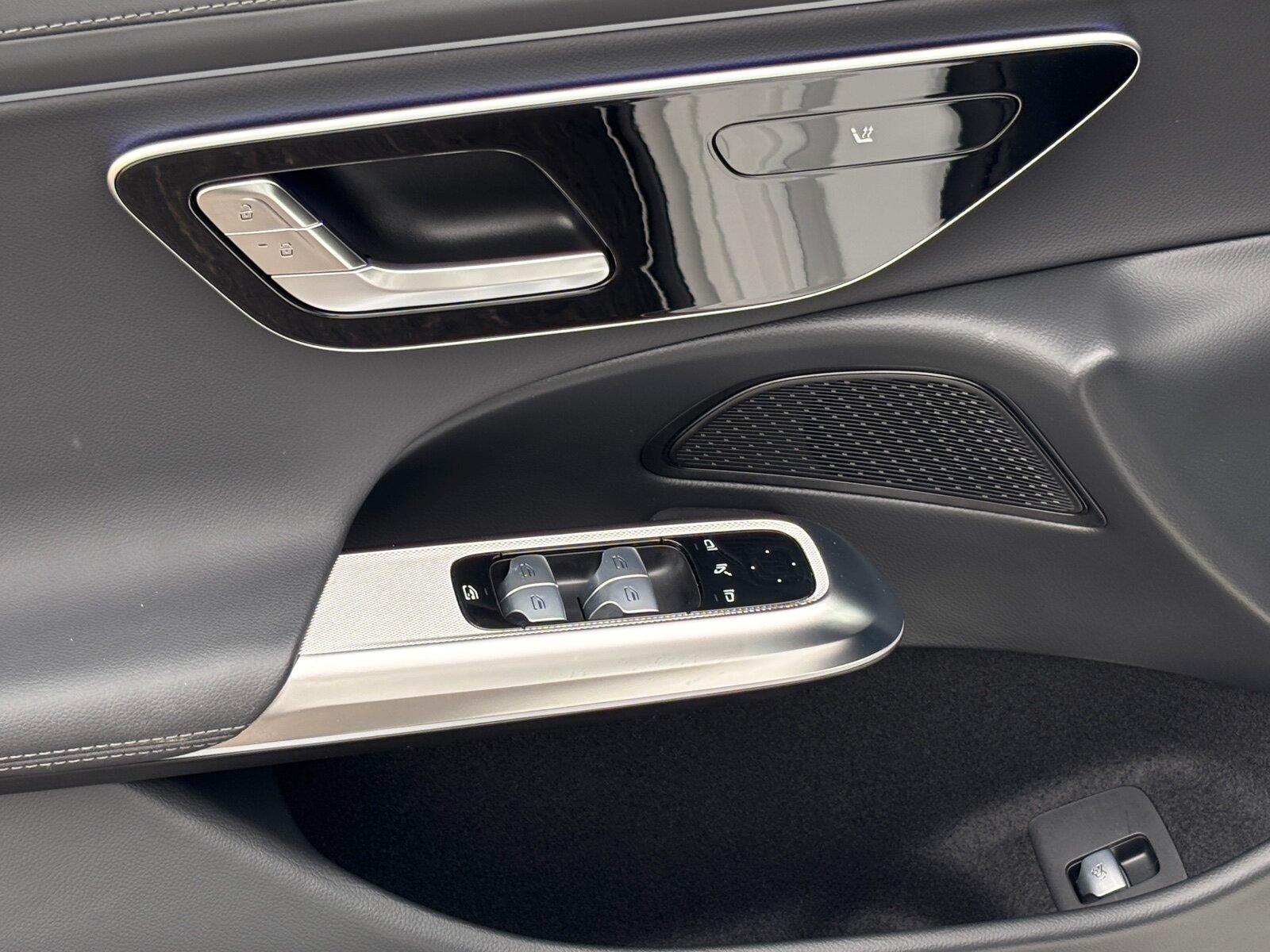 Mercedes-Benz E 220 d Limousine AMG Line Night-Paket*Distronic