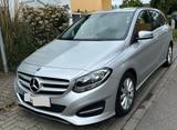 Mercedes-Benz B 180 DCT AHK NAVI - original 29.900 km  - Mercedes-Benz B 180 Gebrauchtwagen in Karlsruhe