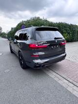 BMW X7 M50d 33k 2021 7 Sitzer  - graue BMW X7 M50