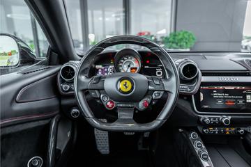 صورة مصغرة 12 لـ 2018 Ferrari GTC4LUSSO