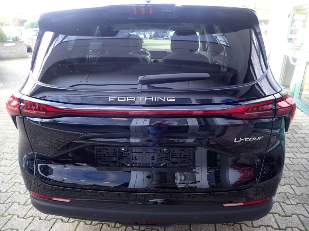 Fahrzeugabbildung DFSK Forthing 4 U Tour Noble 1,5T 7Sitzer Shz Pano LE