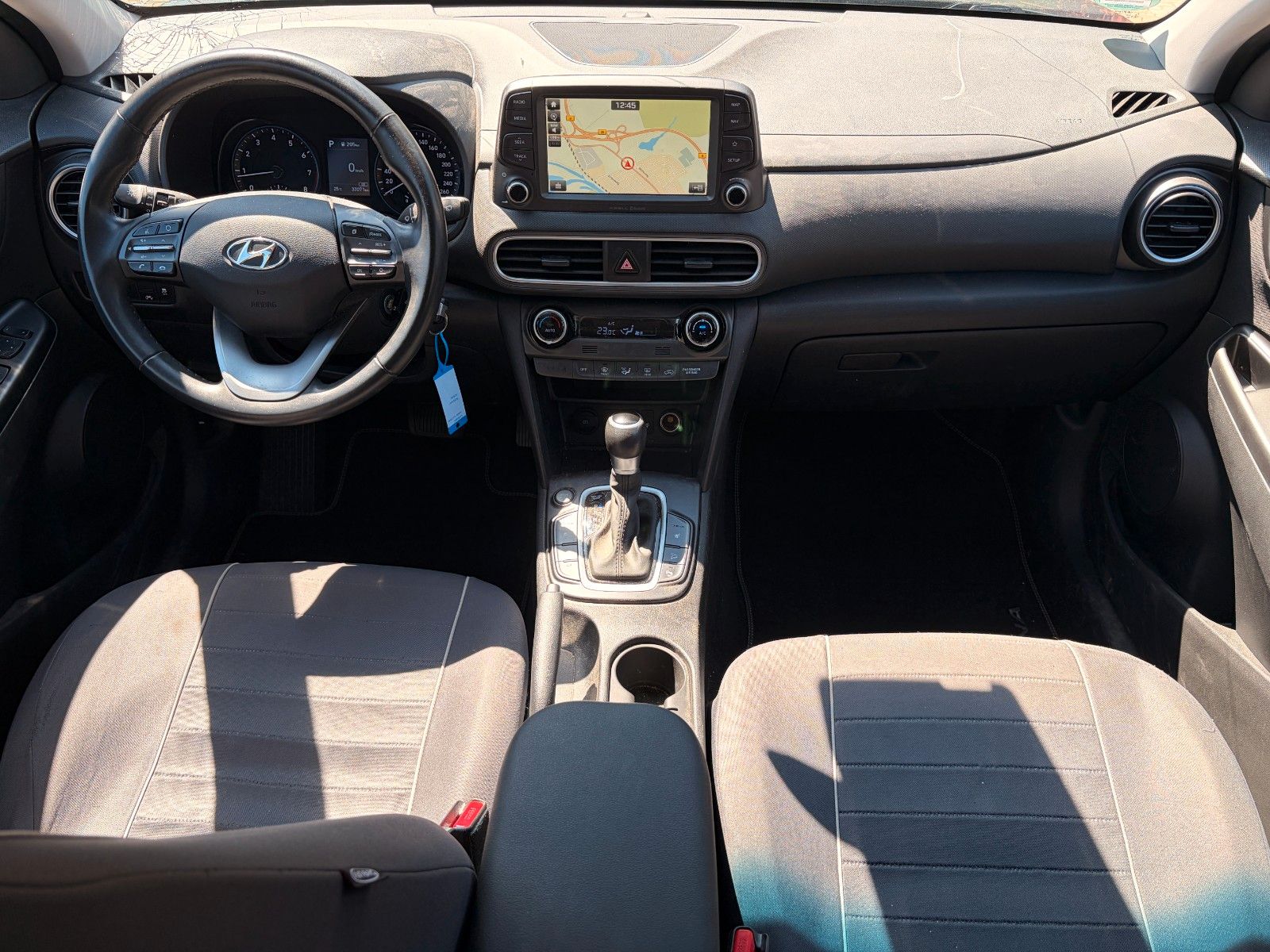 Fahrzeugabbildung Hyundai Kona Automatik*SHZ*NAVI*LED*AHK***