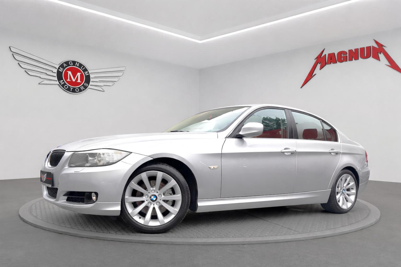 BMW 325i*1.Hand*Aut.*Bi-Xenon*Temp.*PDC*Sitheiz.*
