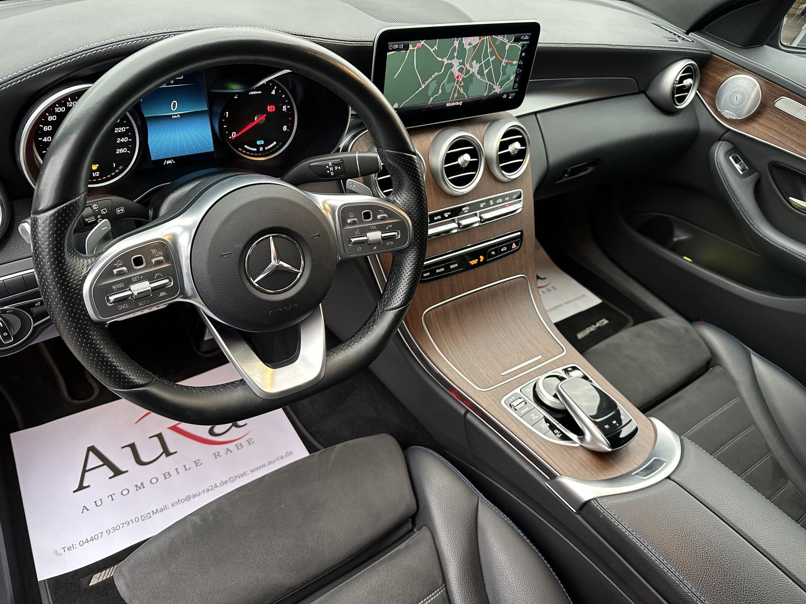 Fahrzeugabbildung Mercedes-Benz C 300de T AMG-Line NAV+LED+KAMERA+ACC+CARPLAY+PP