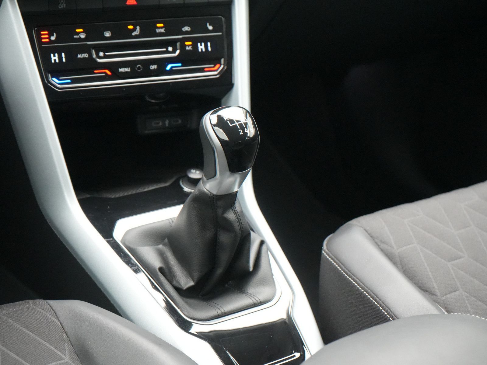 Volkswagen T-Roc - Bild 12