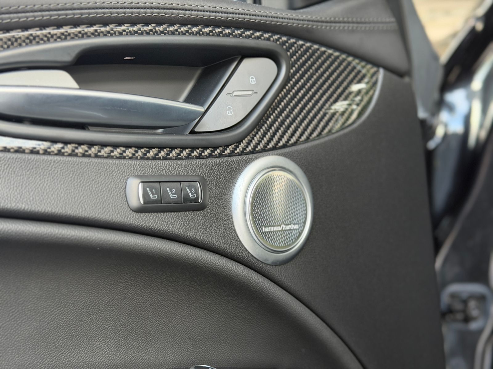 Fahrzeugabbildung Alfa Romeo Stelvio Veloce Ti Q4 H/K BI-XEN NAV RFK 21"