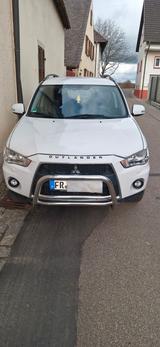 Mitsubishi Outlander 2.0 MIVEC Inform 2WD Inform - gebrauchte Mitsubishi Outlander aus dem Jahr 2011