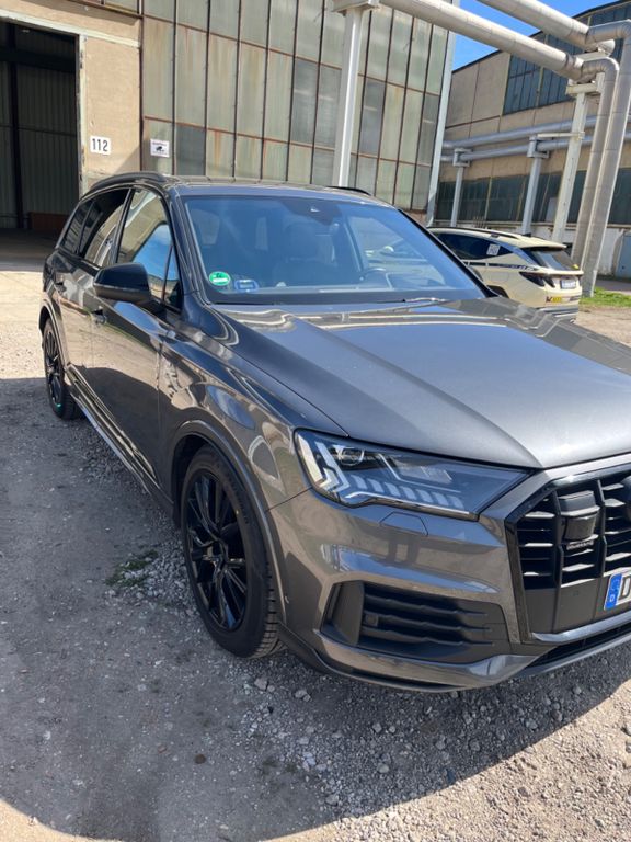 Image of Audi Q7