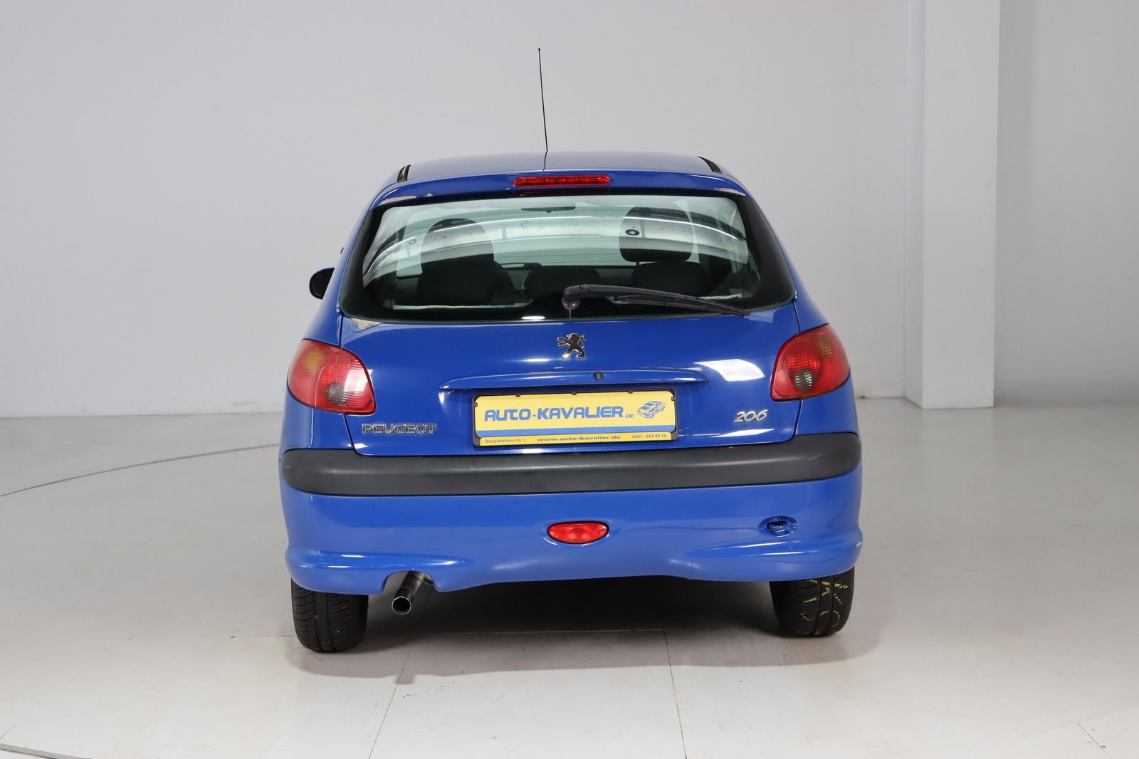 Fahrzeugabbildung Peugeot 206 1.1 Filou 60 HU/AU 01.27
