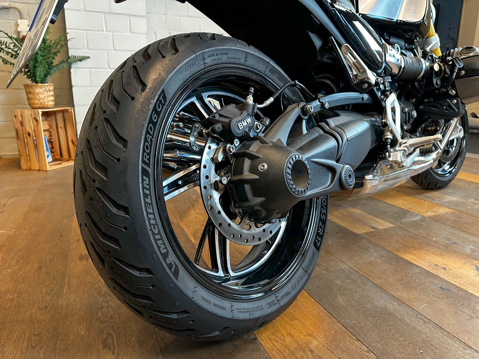 Fahrzeugabbildung BMW R12 nineT - mit nur 137km!
