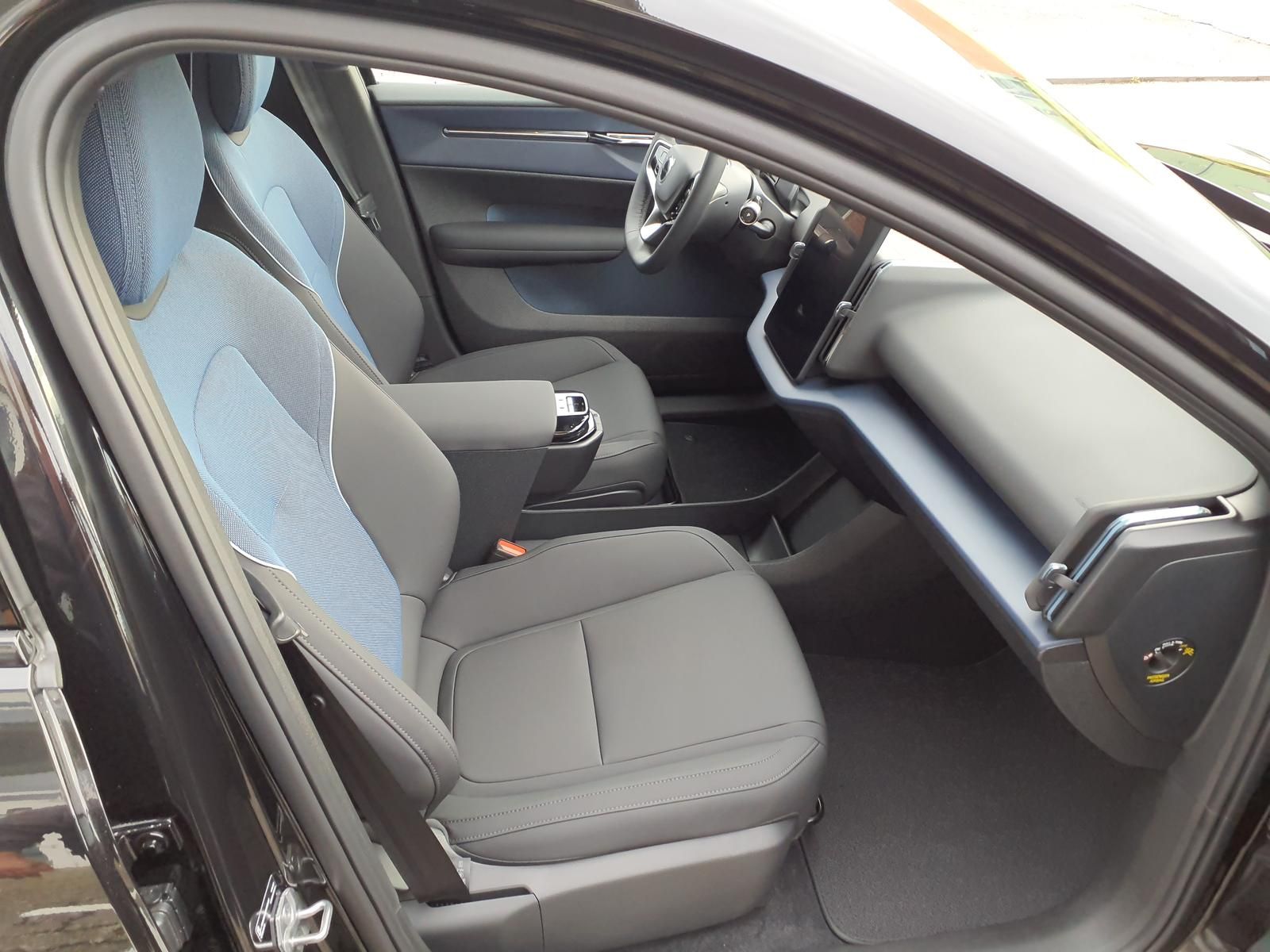 Volvo EX30 - Bild 10
