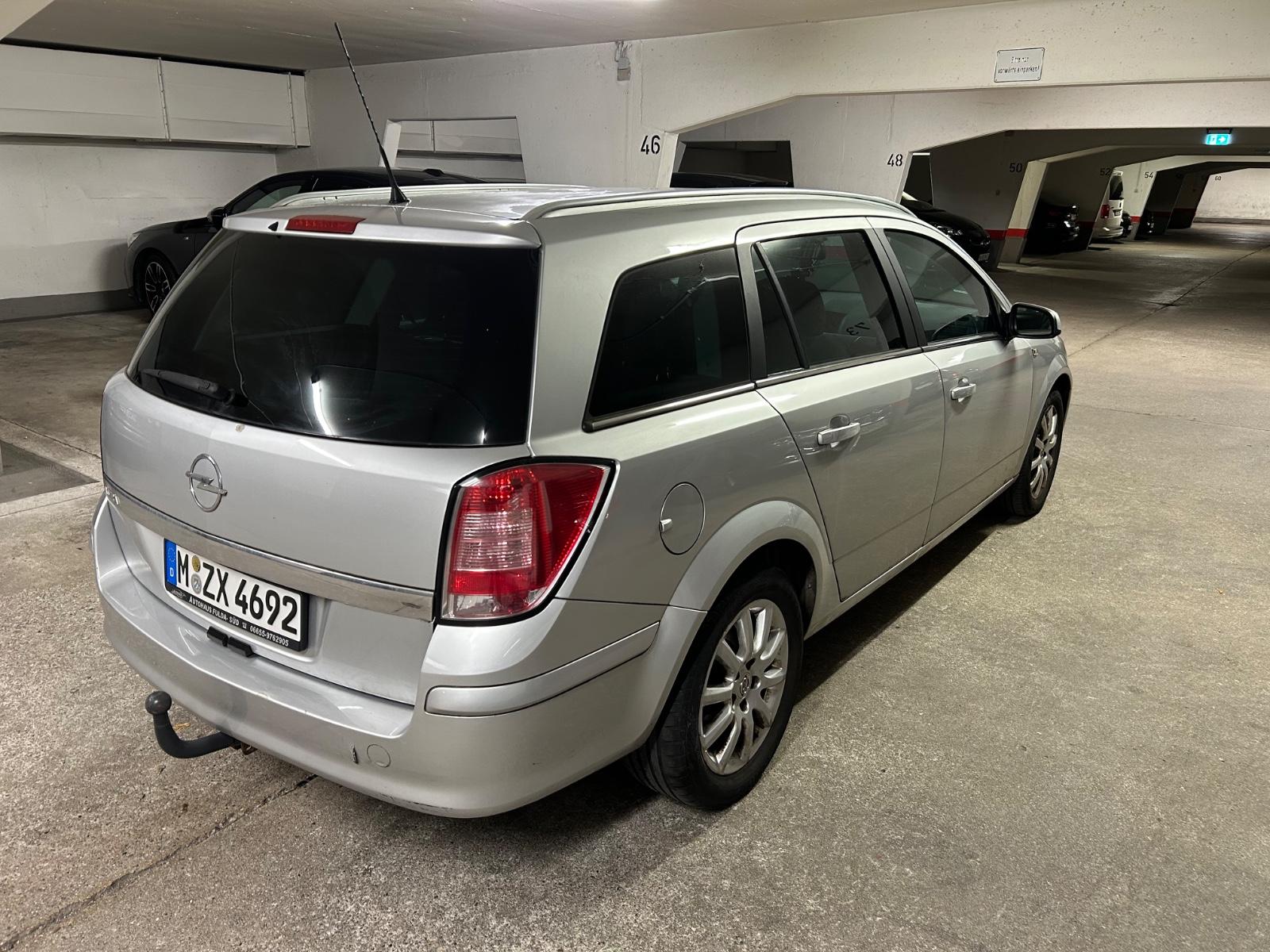 Opel Astra 2009 — photo 6