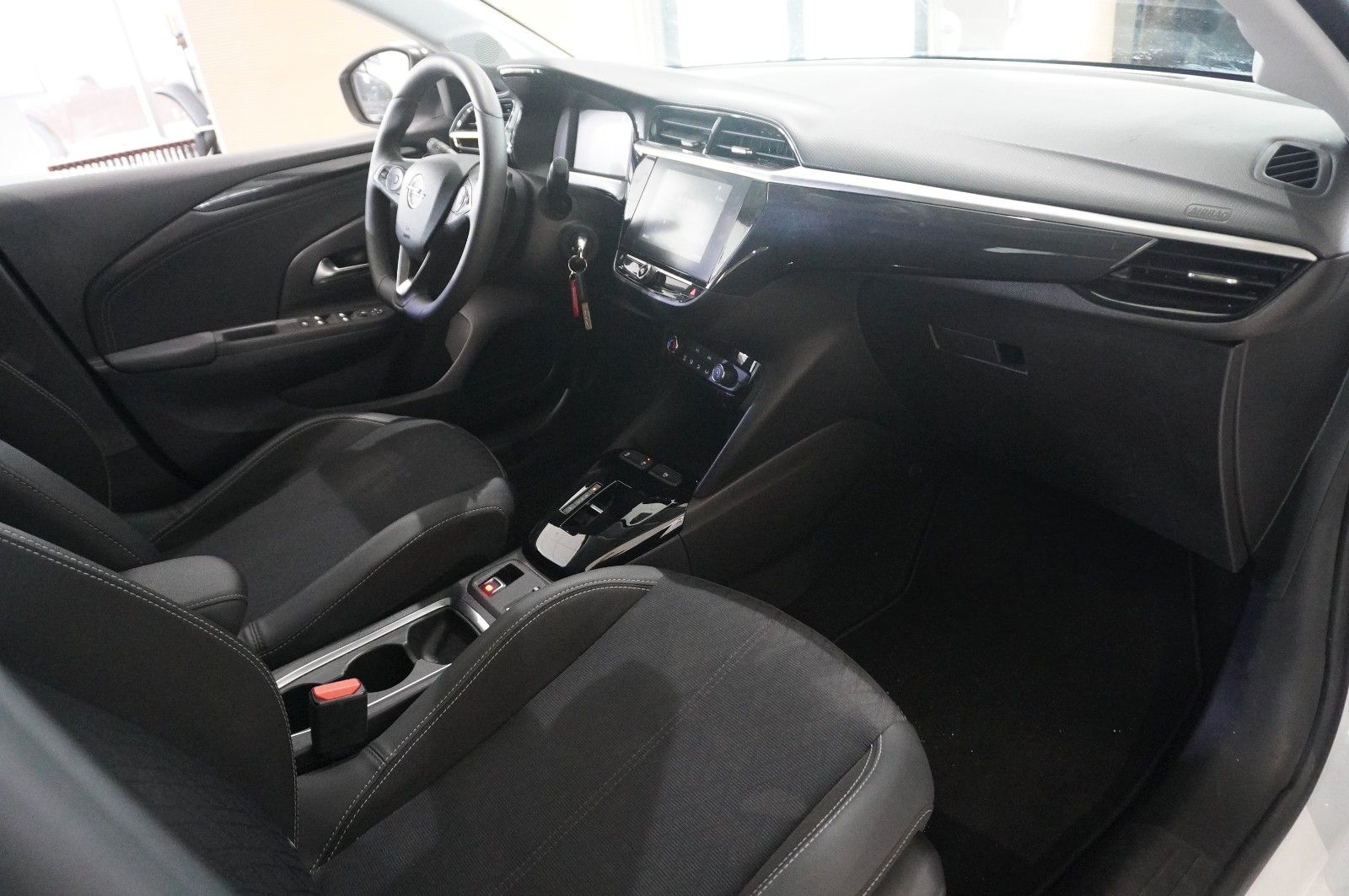 Fahrzeugabbildung Opel Corsa F 1.2T ELEGANCE NAVI/LED/VIRT/KAMERA/DAB+