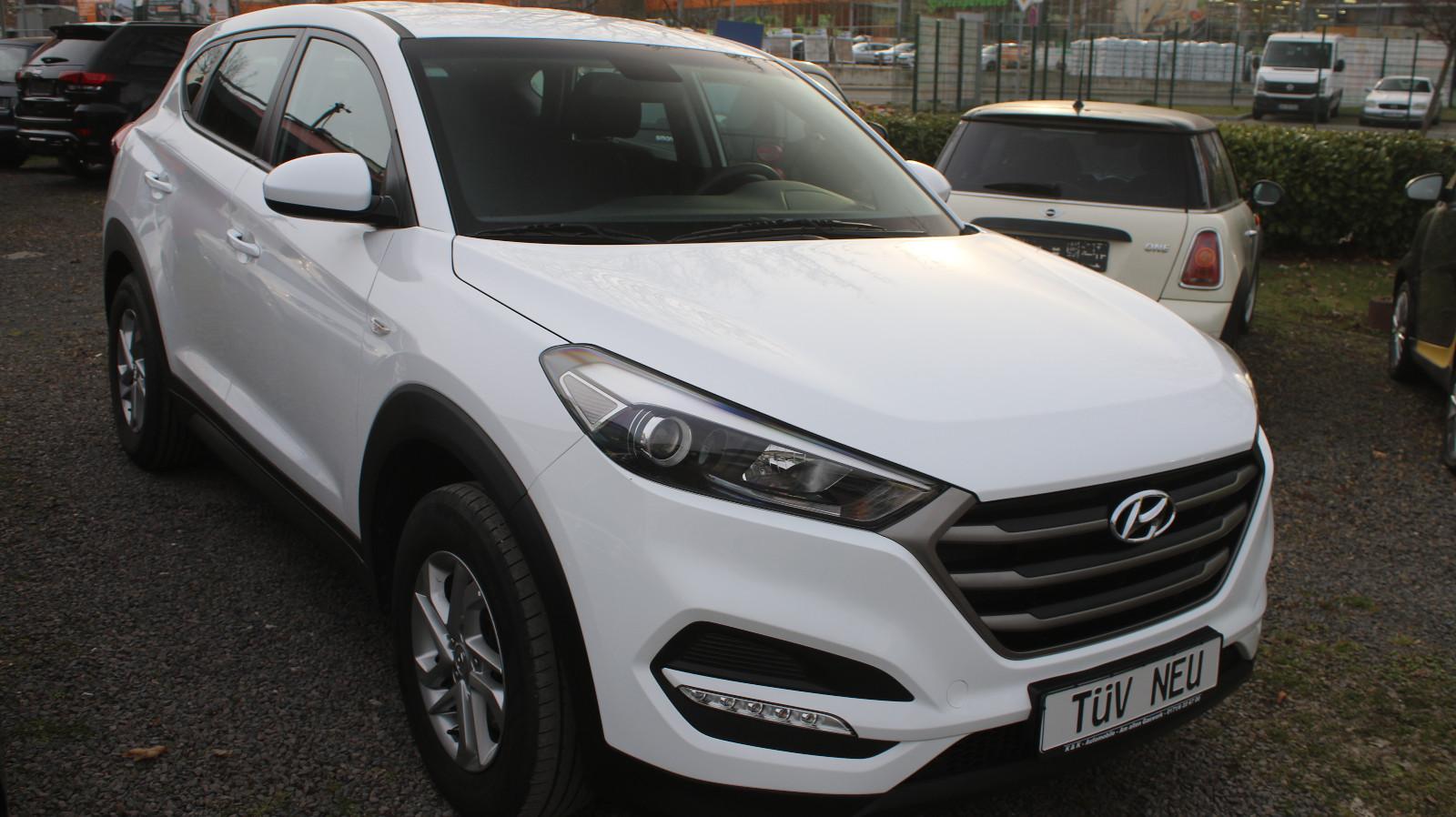 Hyundai Tucson blue Classic 2WD 1,6l Klima