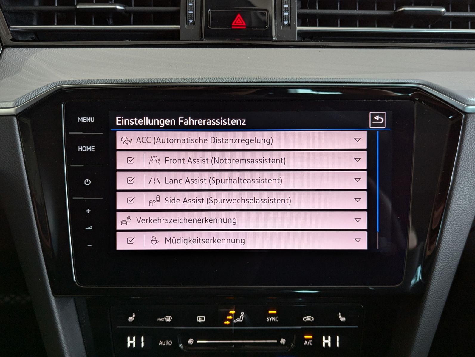 Fahrzeugabbildung Volkswagen Passat 2.0 Business Leder Pano Cam Standheizung