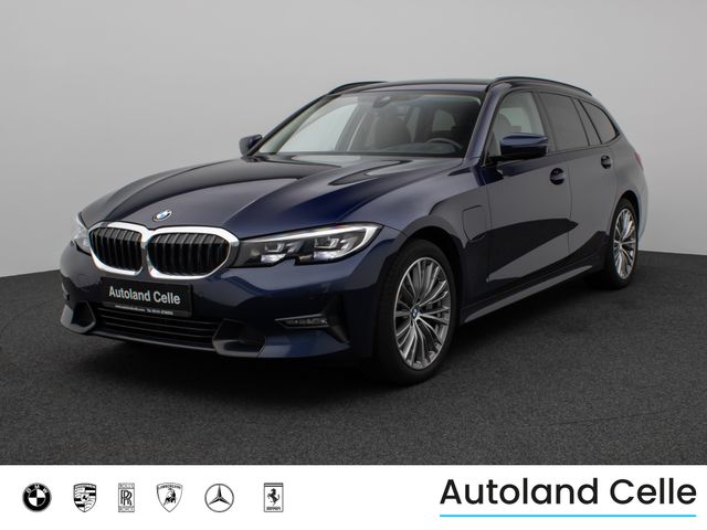 BMW 330e Sport Line Panorama HUD DAB HiFi PDC Alarm