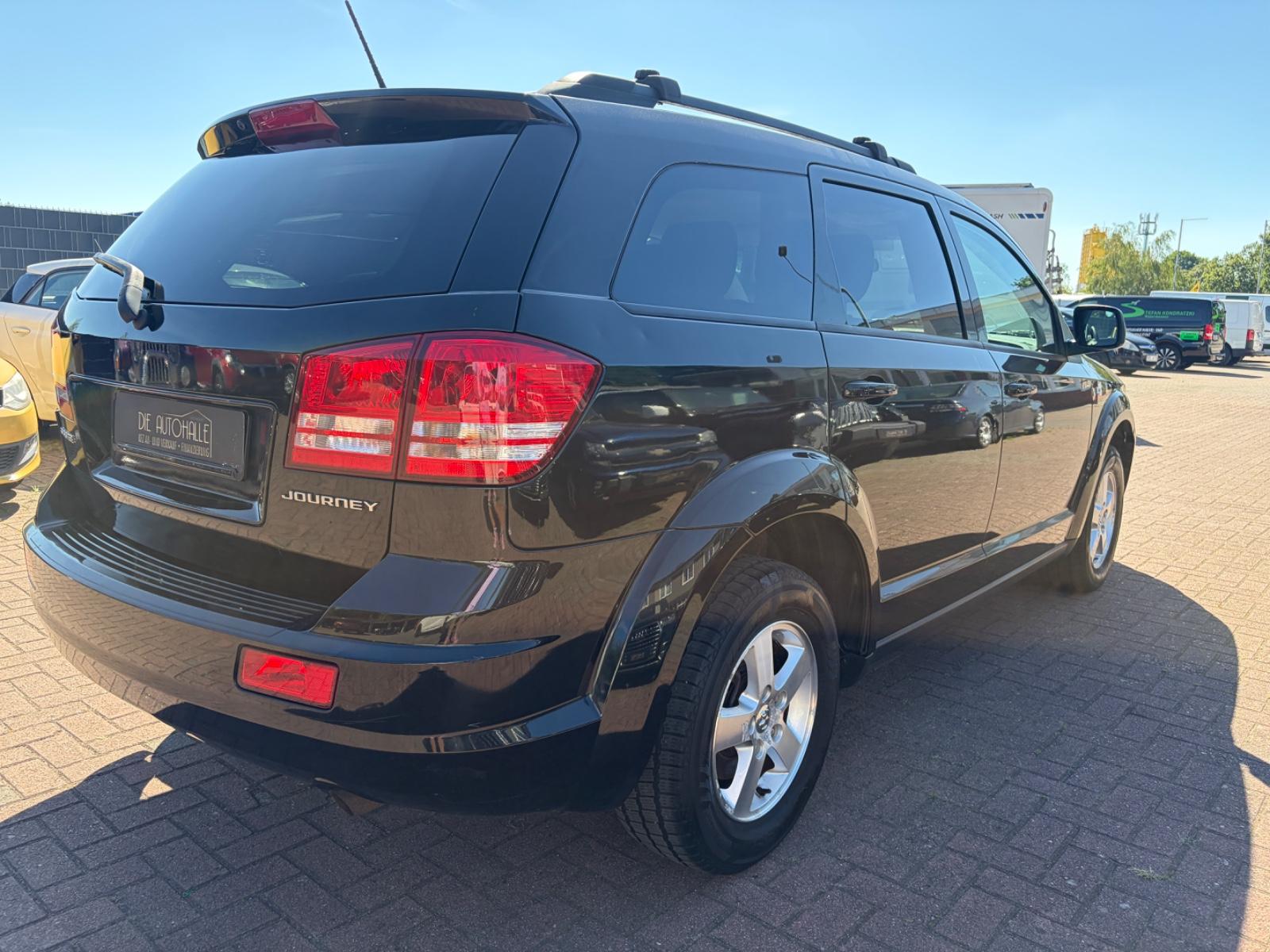 Dodge Journey 2.4 SE 170ch - CT récent - Pneus toutes saisons - Sièges chauffants