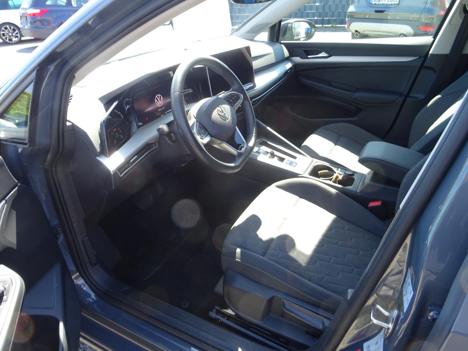 Volkswagen Golf VIII Lim. Life 1.5 eTSI LED Navi PDC Temp., миниатюра 7
