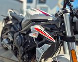 Triumph Street Triple S mit 48 bzw. 95 PS