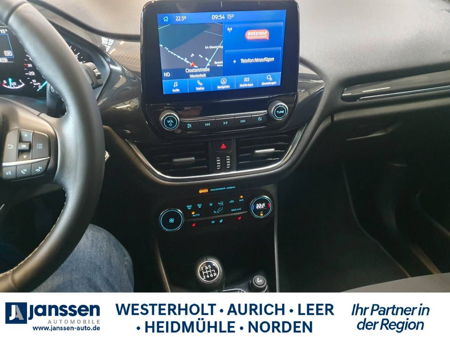 Fahrzeugabbildung Ford Fiesta 1.0 Ecoboost Titanium X