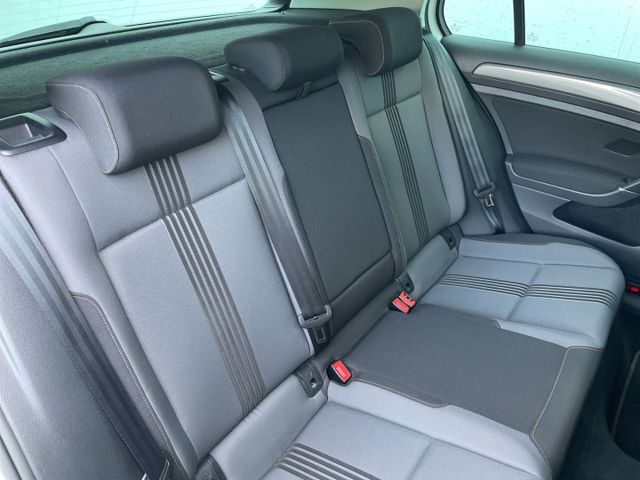 Golf VII 1.4 TSI Allstar AHK/Navi/GRA/PDC/Sitzhz