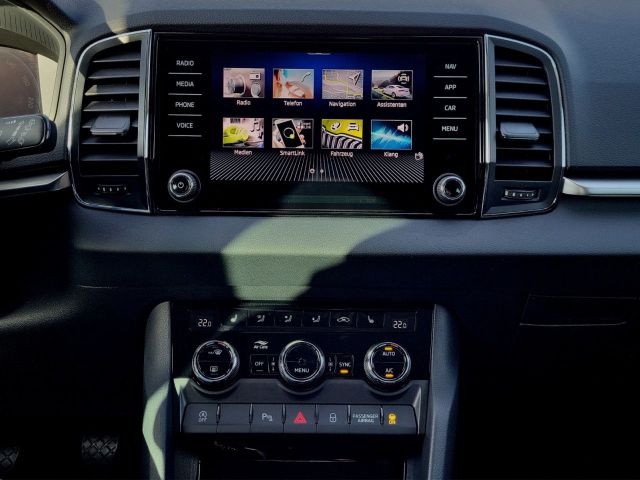 Karoq 1.0 TSI Tour AHK ParkPilot Navi Kamera