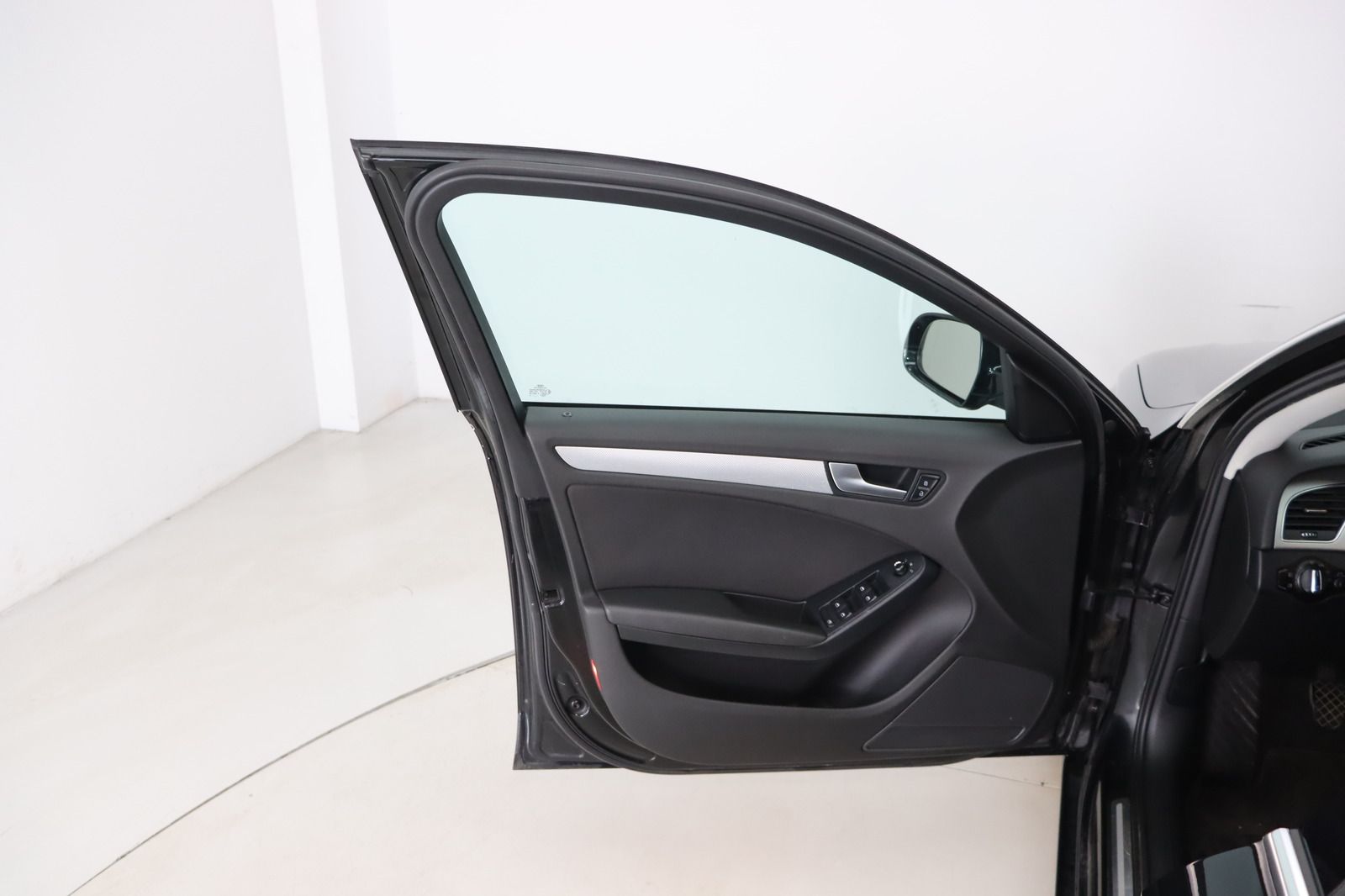 Fahrzeugabbildung Audi A4 1.8 TFSI Ambiente Avant