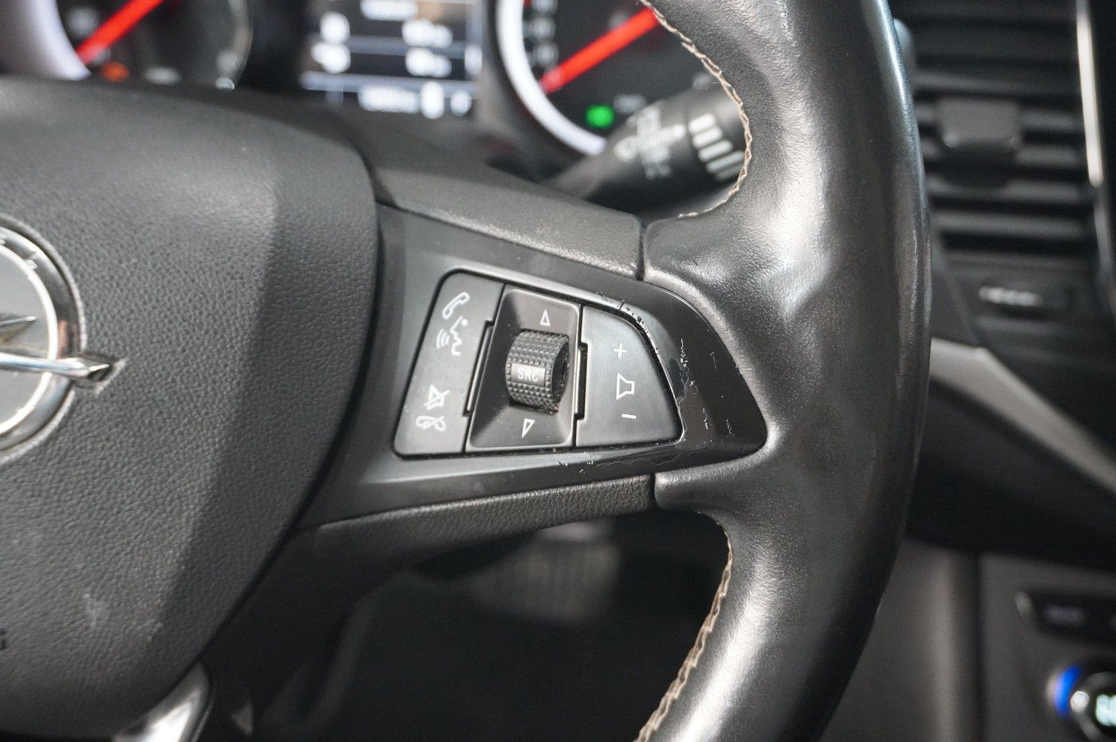 Fahrzeugabbildung Opel Astra K ST 1.6D 120 JAHRE NAVI/LED/KAMERA/SPORT