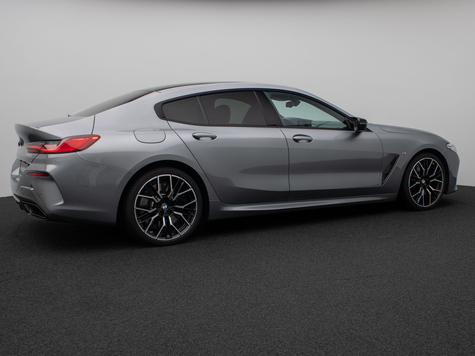 Fahrzeugabbildung BMW M850i xD Gran Coupé Panorama 360°HUD H/K SoftCL