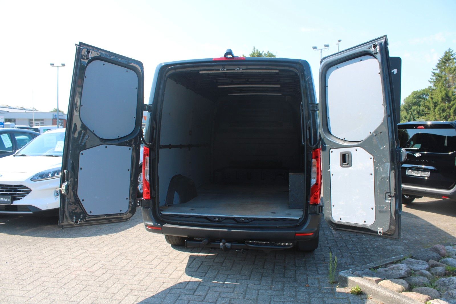 Fahrzeugabbildung Mercedes-Benz Sprinter 314 Kasten L2 H2 AHK Kamera Kunstleder