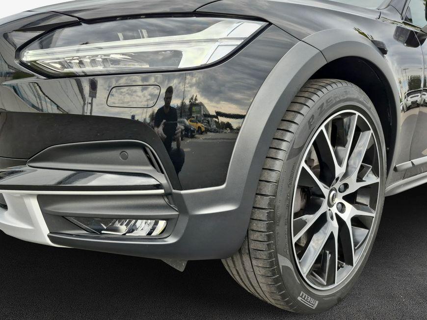 Volvo V90 Cross Country
