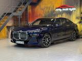 BMW 740d xDrive M Sport~PANO SKY~KAMERA 360~HEAD-UP - BMW 740 in München