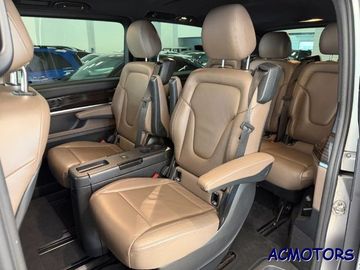 Mercedes V 250 - 12