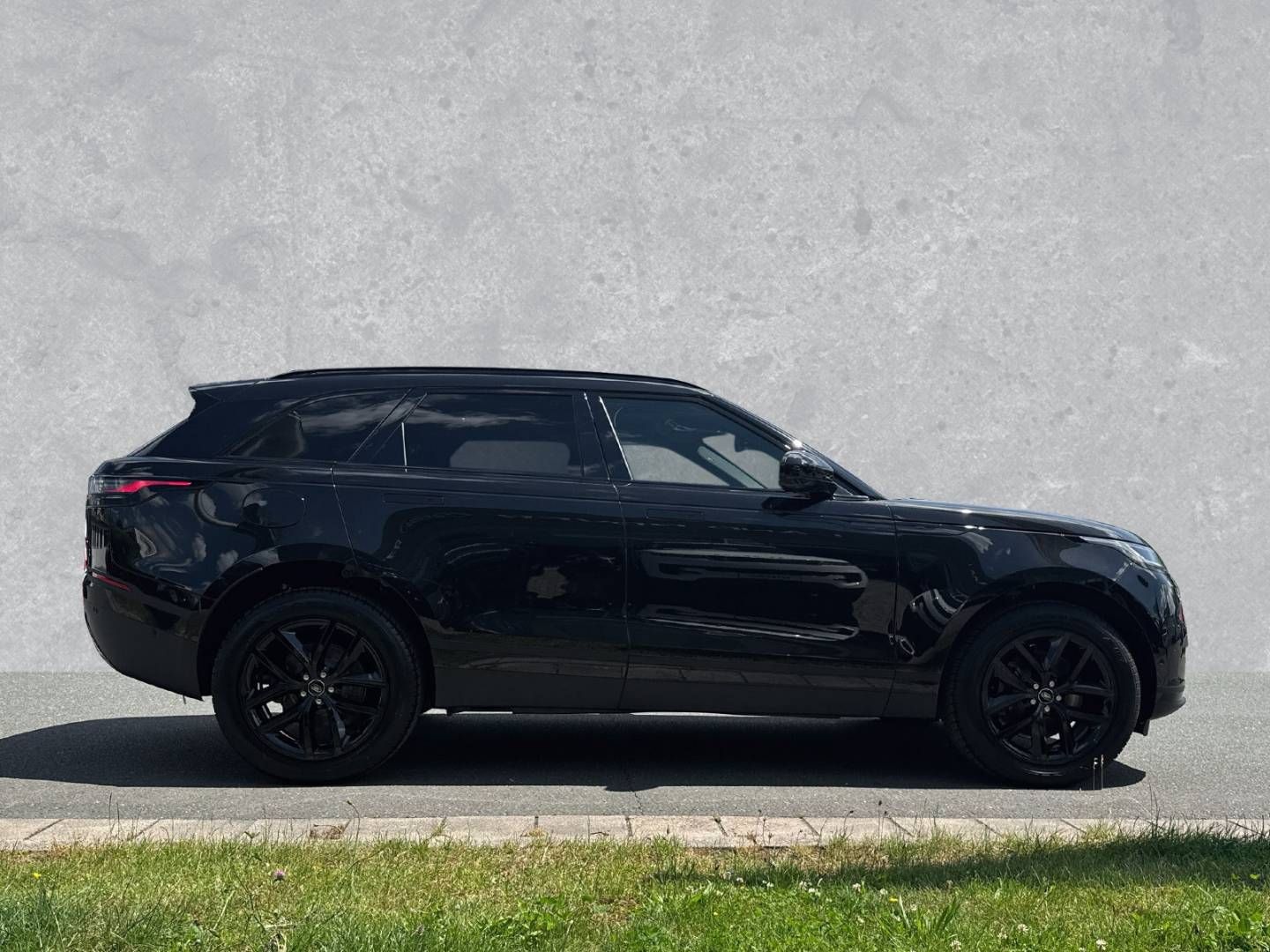 Fahrzeugabbildung Land Rover Range Rover Velar D200 S